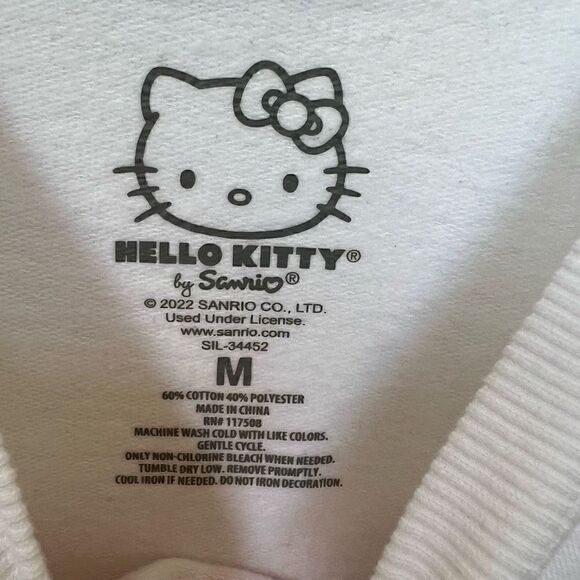 Hello Kitty Sanrio Graphic Crew Neck Sweatshirt White Pink women’s size M - Picture 4 of 9